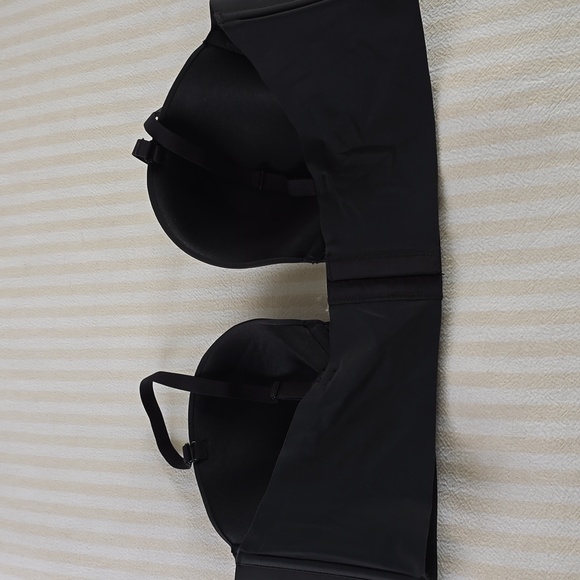 SKIMS Deep Plunge Bra Size:2X Onyx - Picture 4 of 11